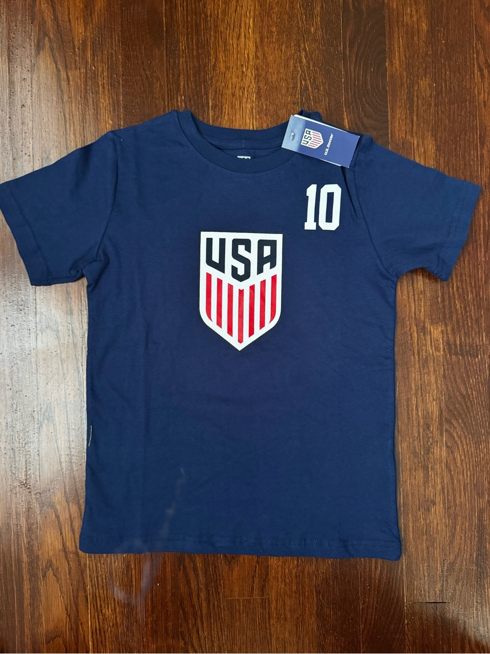 Team USA Graphic Navy Kids Tee with Number 10 SIZE M 100% cotton